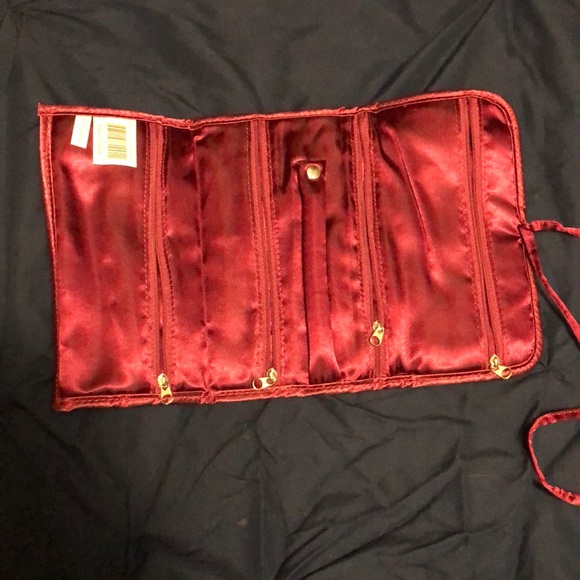 Makeup case - Picture 2 of 3